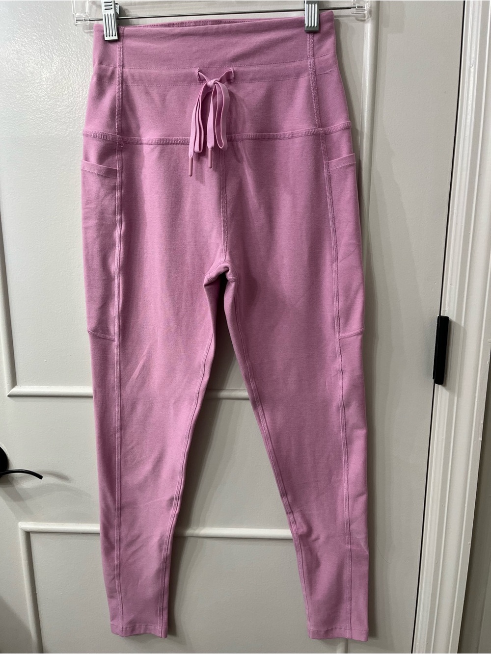 Beyond Yoga Pink Drawstring Leggings. Worn a couple of times only.